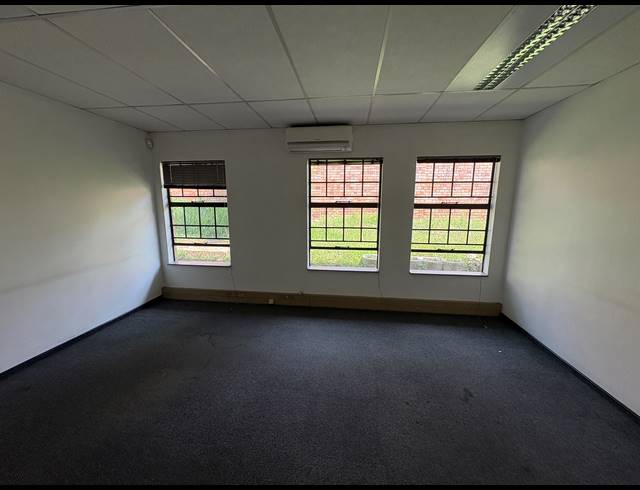 2,424M² WAREHOUSE TO LET IN SPARTAN